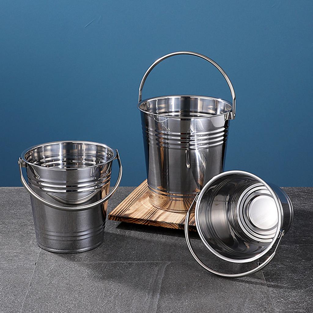 Xô đá inox được khắc laser logo thương hiệu một cách tinh xảo.