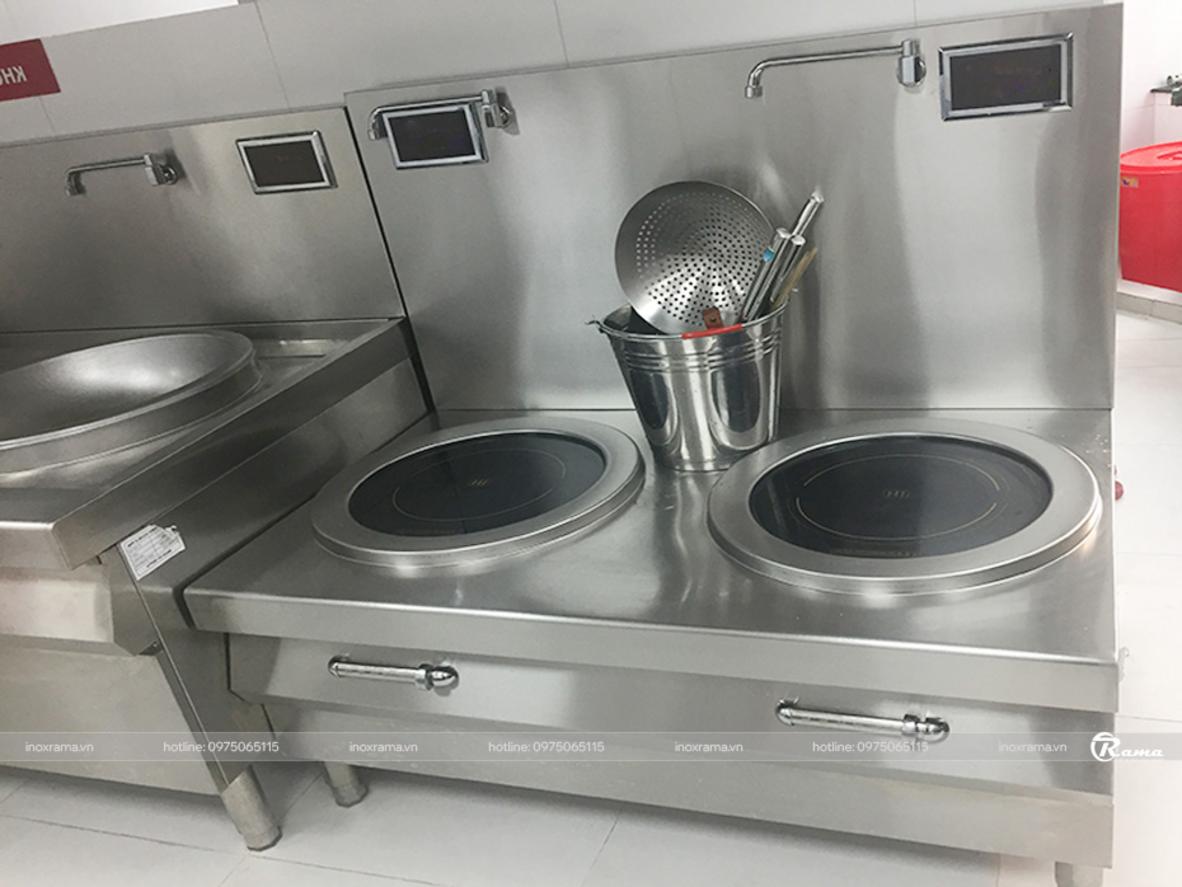 Xưởng sản xuất thiết bị bếp công nghiệp inox của Cơ Khí Hải Minh.