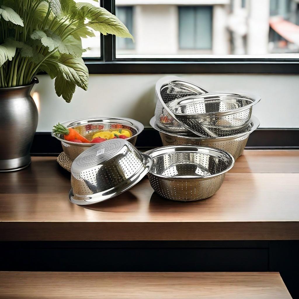 Đội ngũ kỹ sư và công nhân tại xưởng sản xuất Cơ Khí Hải Minh.