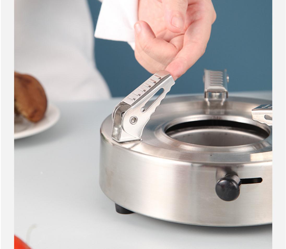 Xưởng gia công inox hiện đại của Cơ Khí Hải Minh với đội ngũ kỹ thuật viên lành nghề.