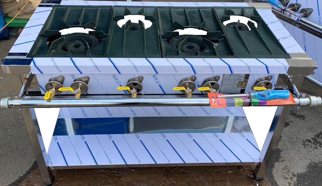 Hình ảnh thực tế Bếp ga giàn công nghiệp 1200 -8 nhỏ sản xuất bởi Cơ Khí Hải Minh, thể hiện thiết kế hiện đại và vật liệu cao cấp.