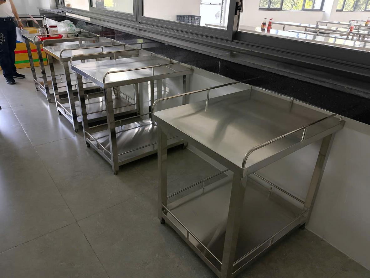 Đồ gá, vỏ máy và chi tiết tấm inox theo bản vẽ.