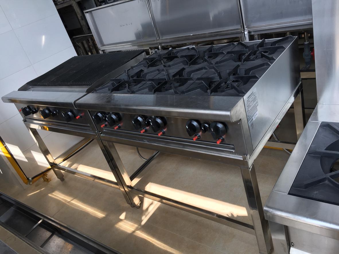 Xưởng sản xuất hiện đại của Cơ Khí Hải Minh - Nơi tạo ra những sản phẩm inox chất lượng cao.