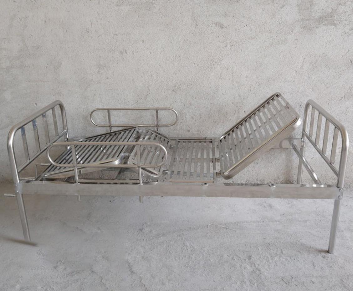 Các lỗi thường gặp khi mua giường y tế và cách phòng tránh.