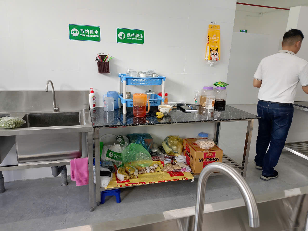 thi công bếp ăn công nghiệp công ty UNIND Bình Phước 2025 bếp ăn công công nghiệp đạt chuẩn an toàn vệ sinh