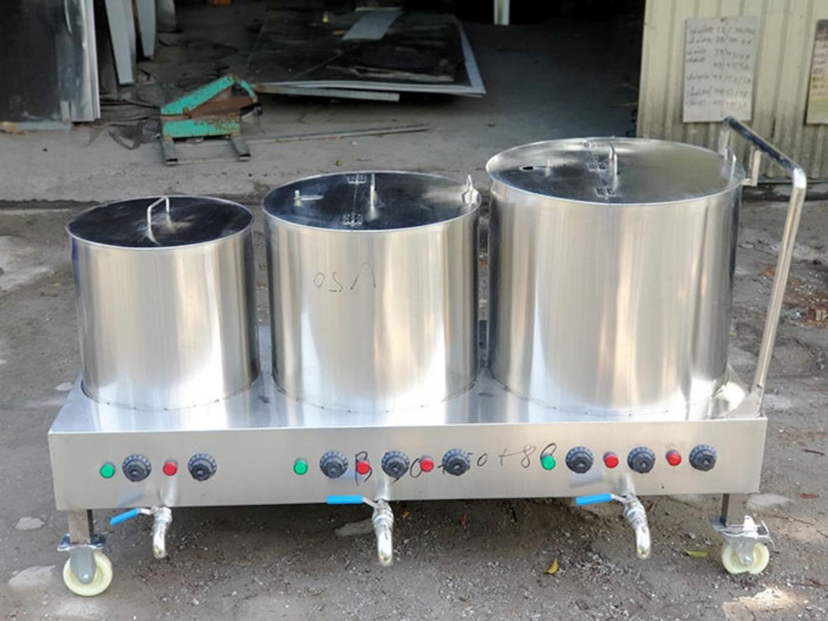 Foam cách nhiệt và van xả lớn giúp tiết kiệm và vệ sinh nhanh.