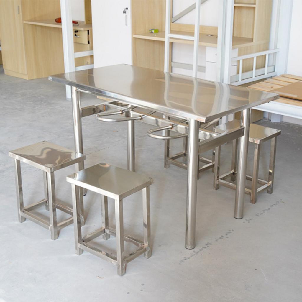xưởng sản xuất bộ bàn ăn inox 4 ghế